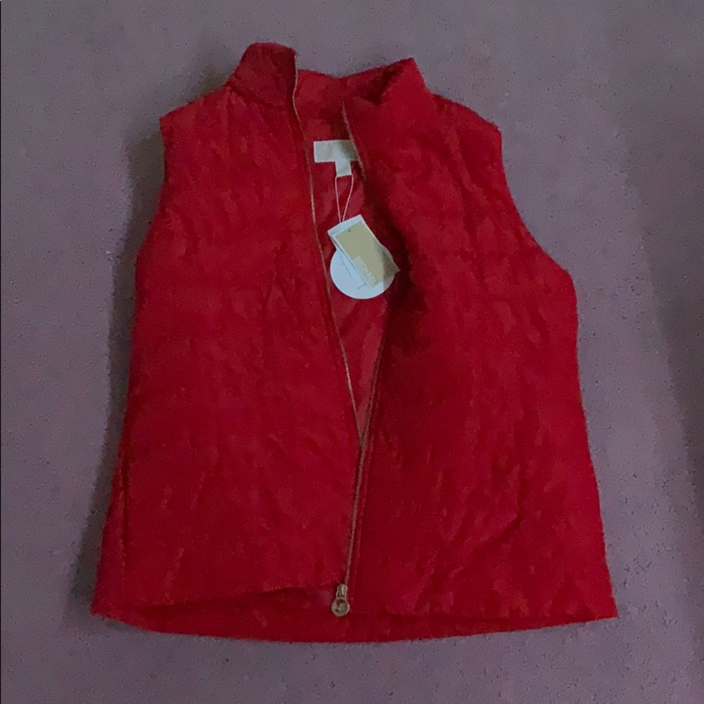 red vest!